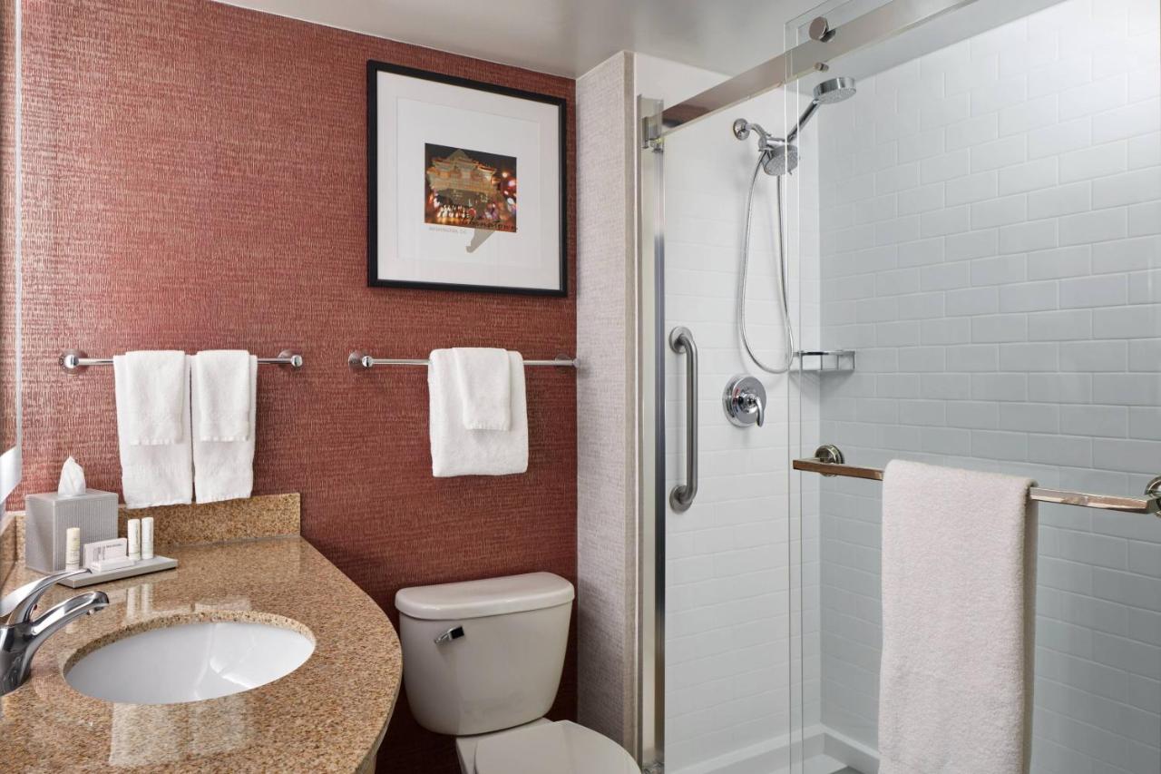 Fairfield & By Marriott Downtown 3* Washington