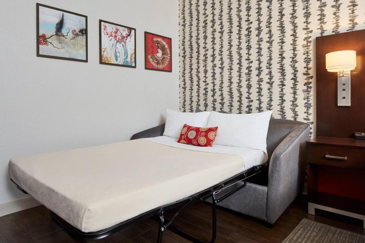 Fairfield & By Marriott Downtown Hotel