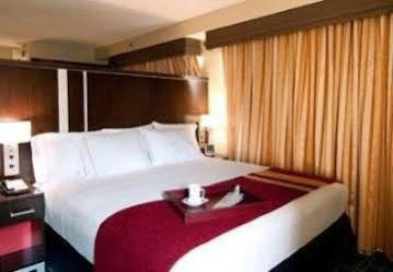 Fairfield & By Marriott Downtown Hotel 3*